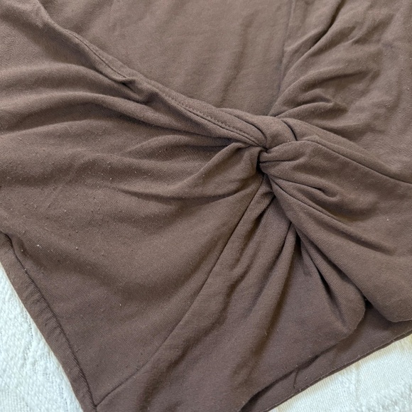 Aritzia Wilfred Free Twist Cropped Longsleeve - Picture 2 of 4